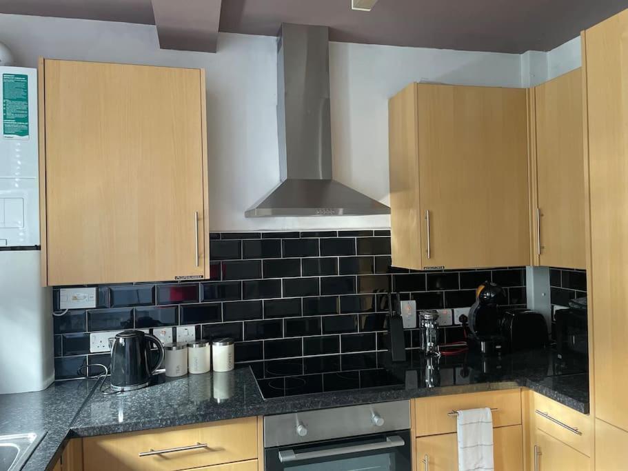 Two Bed Comfy And Private Londra